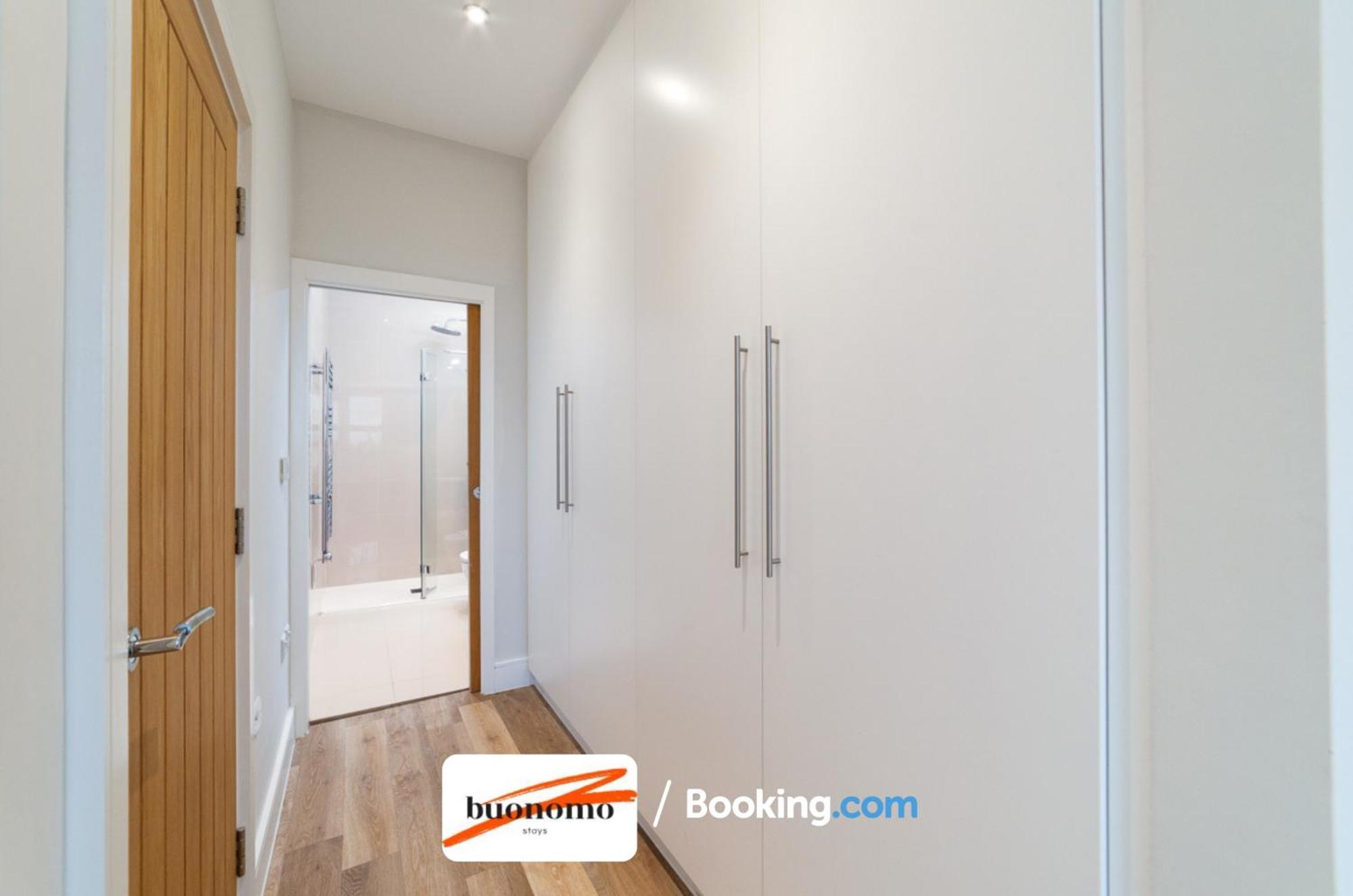 Two Bedroom Apartment At Buonomo Stays Short Lets & Serviced Accommodation Close To Wimbledon Tennis Courts ลอนดอน ภายนอก รูปภาพ