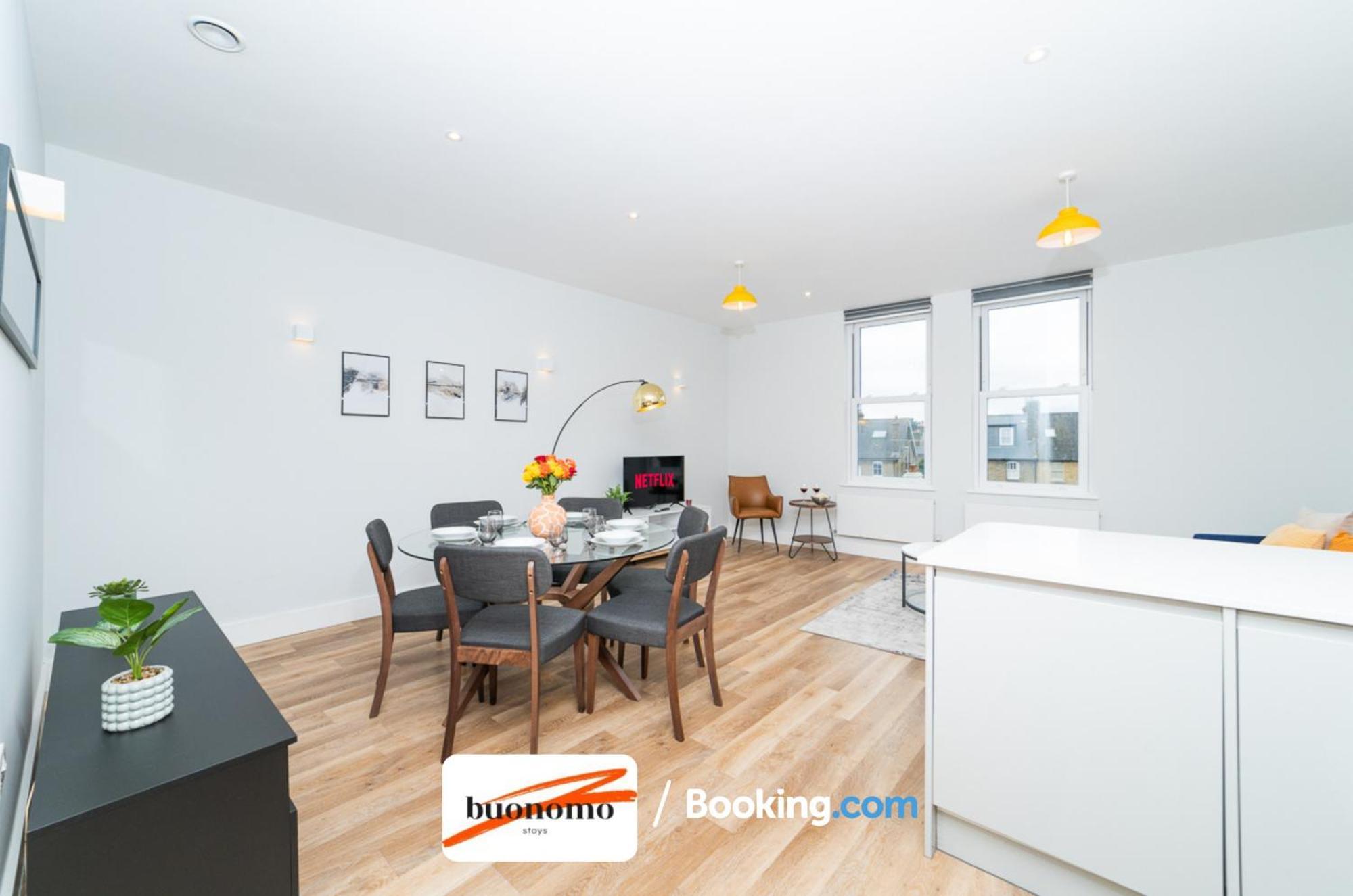 Two Bedroom Apartment At Buonomo Stays Short Lets & Serviced Accommodation Close To Wimbledon Tennis Courts ลอนดอน ภายนอก รูปภาพ