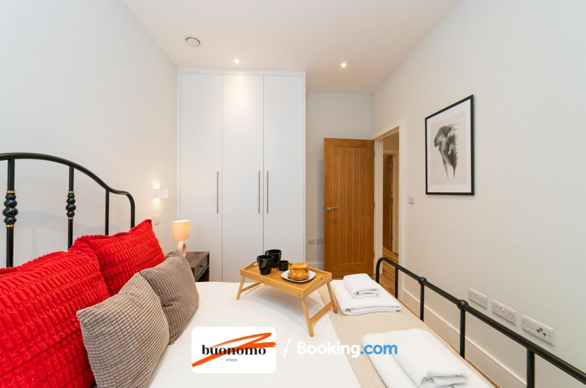 Two Bedroom Apartment At Buonomo Stays Short Lets & Serviced Accommodation Close To Wimbledon Tennis Courts ลอนดอน ภายนอก รูปภาพ