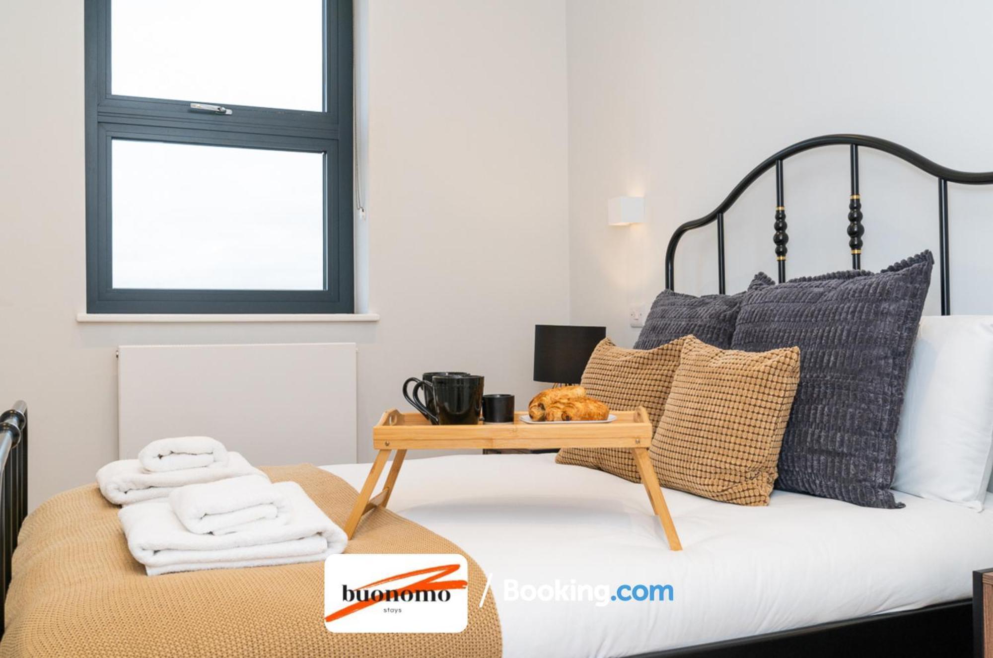 Two Bedroom Apartment At Buonomo Stays Short Lets & Serviced Accommodation Close To Wimbledon Tennis Courts ลอนดอน ภายนอก รูปภาพ